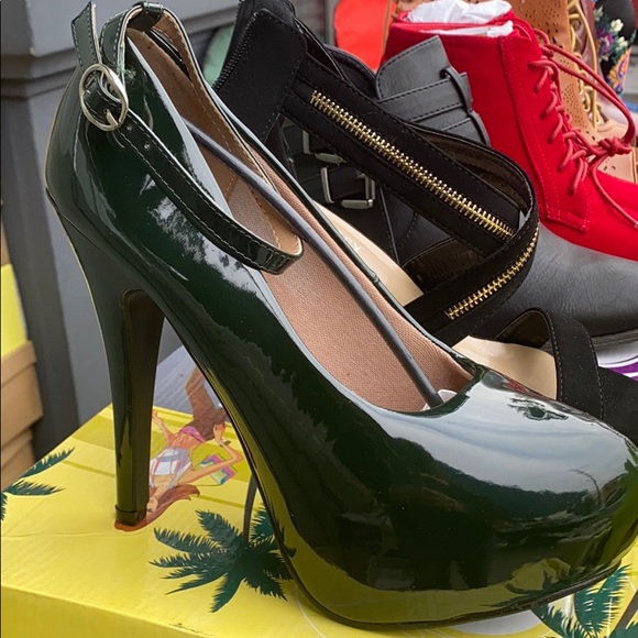 Different styles - Picture 1 of 3